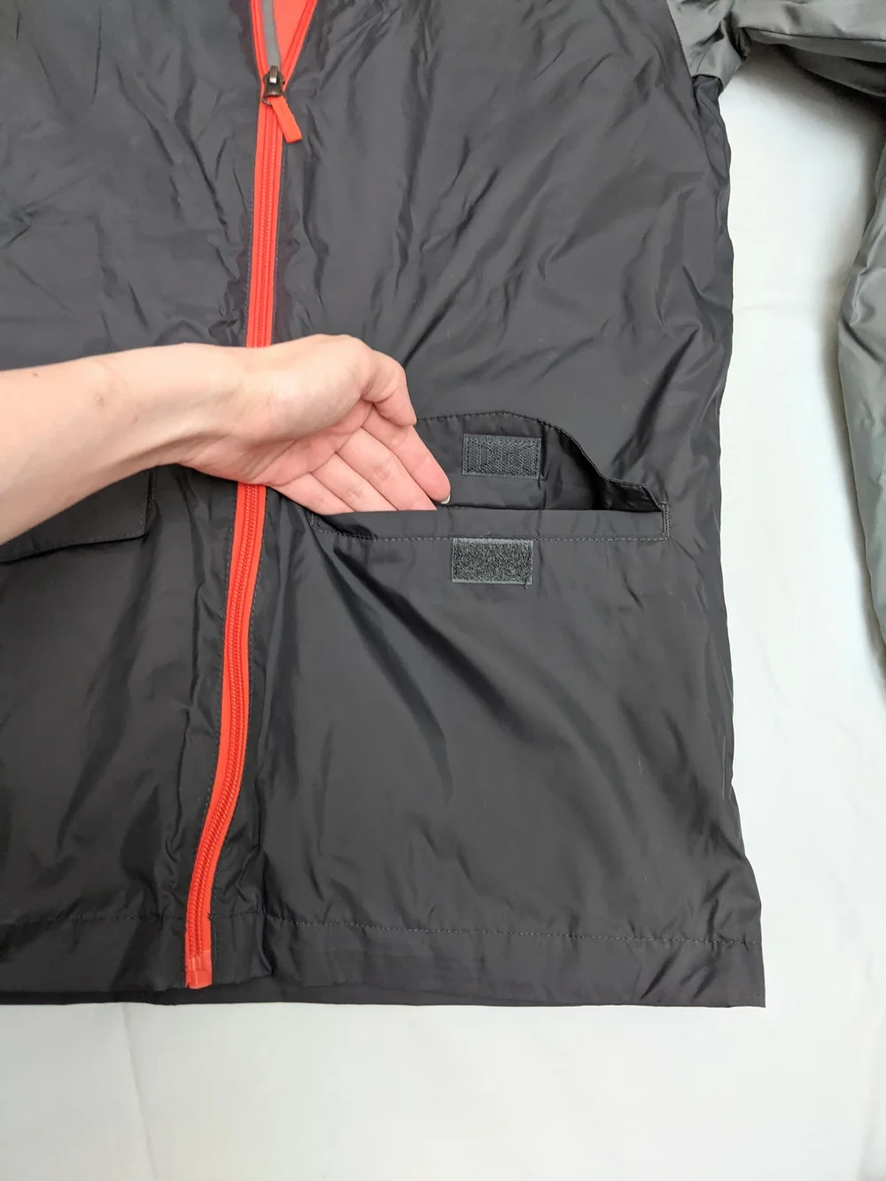 Columbia Boy's Gray & Black Lightweight Rain Jacket Size XL 18-20